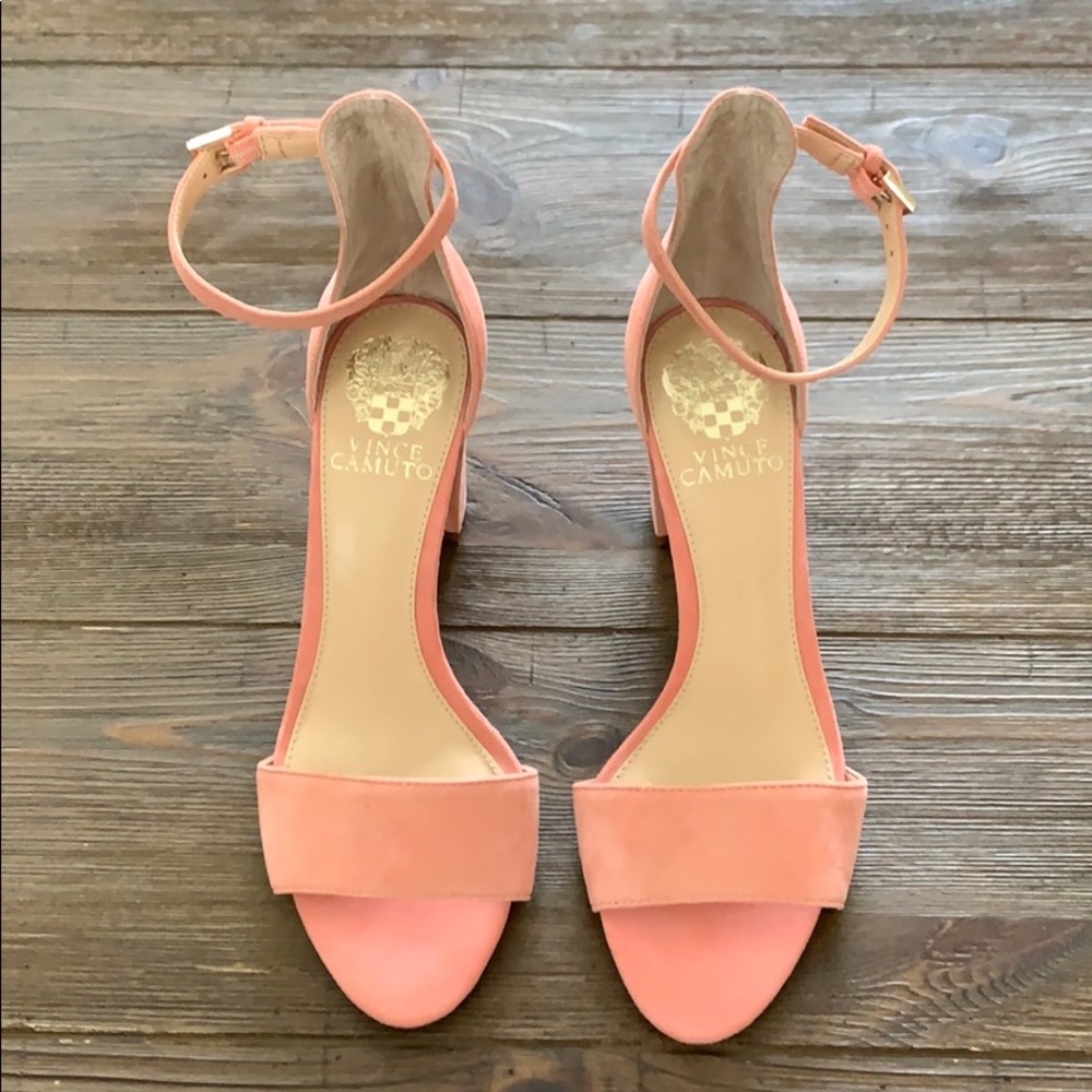 NEW Vince Camuto Melon Suede Chunky Heels